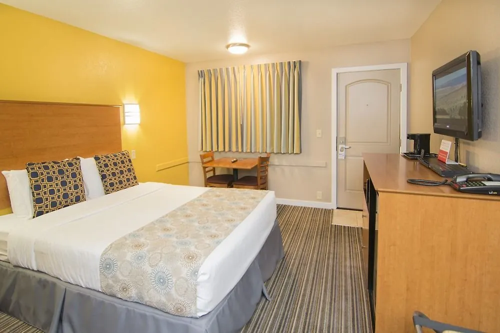 Nordic Inn And Suites Portland