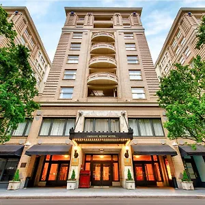Embassy By Hilton Downtown Отель