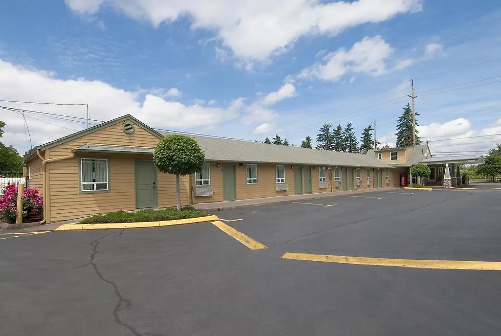 Nordic Inn And Suites Portland Motel